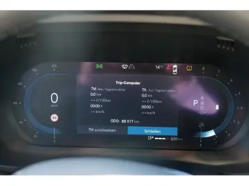 VOLVO XC60 B5 Ultimate Dark AWD FACEL. LED AHK STANDHZ