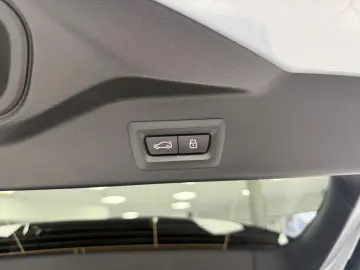 BMW X5 xDrive50e M Sport PANO HUD H-K SOFT ACC 360