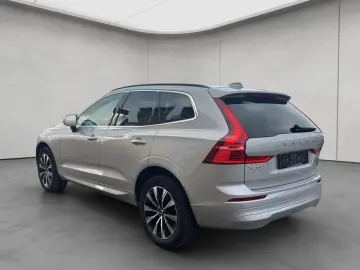 VOLVO XC60 B5 AWD Aut Alarm AHK H&K ACC BLIS Leder Lic