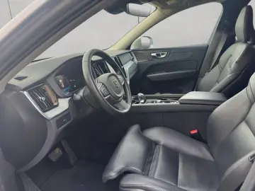 VOLVO XC60 B5 AWD Aut Alarm AHK H&K ACC BLIS Leder Lic