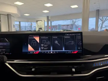 BMW X5 xD40d M Sport Pro PANO-SKY SOFT HUD H-K 360
