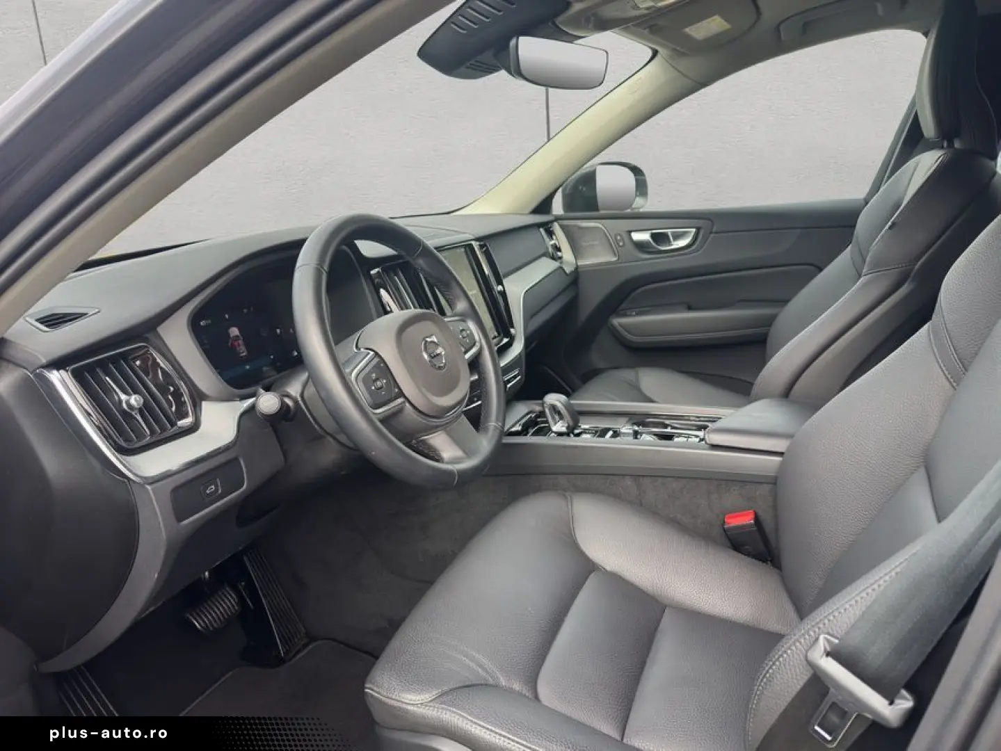 VOLVO XC60 B5 AWD Aut Leder ACC BLIS Voll-LED H&K