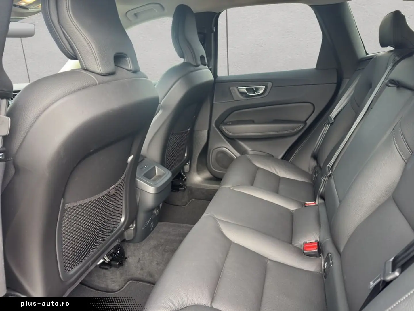 VOLVO XC60 B5 AWD Aut Leder ACC BLIS Voll-LED H&K