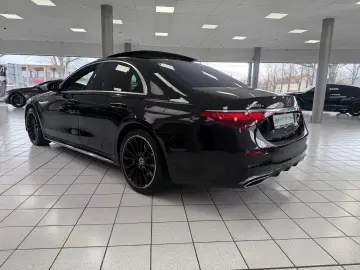 MERCEDES-BENZ S 580 e AMG AIRM PANO BURM HUD DISTR SOFT 360