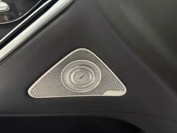MERCEDES-BENZ S 580 e AMG AIRM PANO BURM HUD DISTR SOFT 360