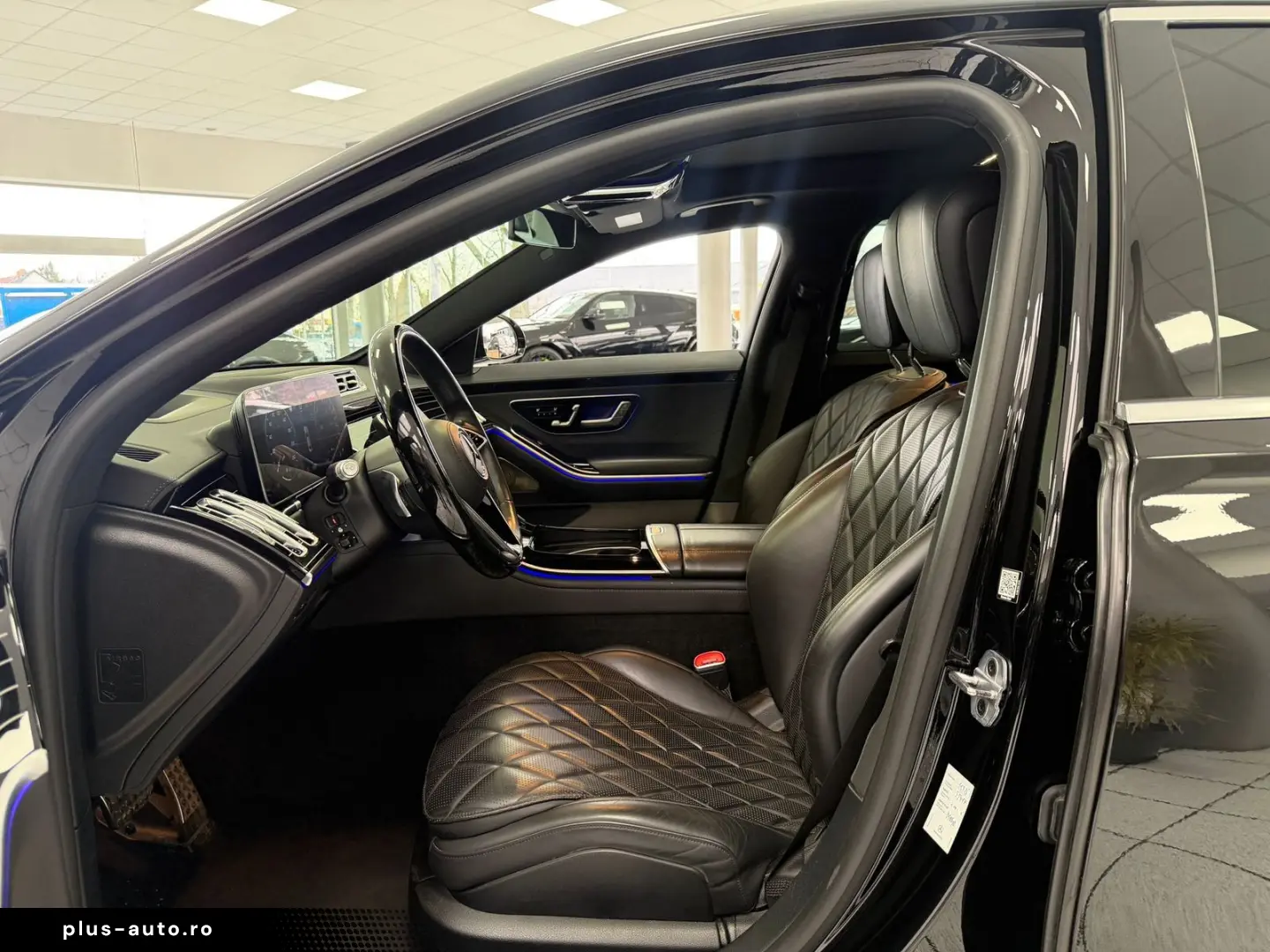MERCEDES-BENZ S 580 e AMG AIRM PANO BURM HUD DISTR SOFT 360