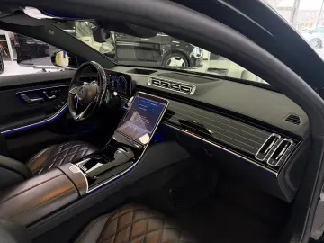 MERCEDES-BENZ S 580 e AMG AIRM PANO BURM HUD DISTR SOFT 360