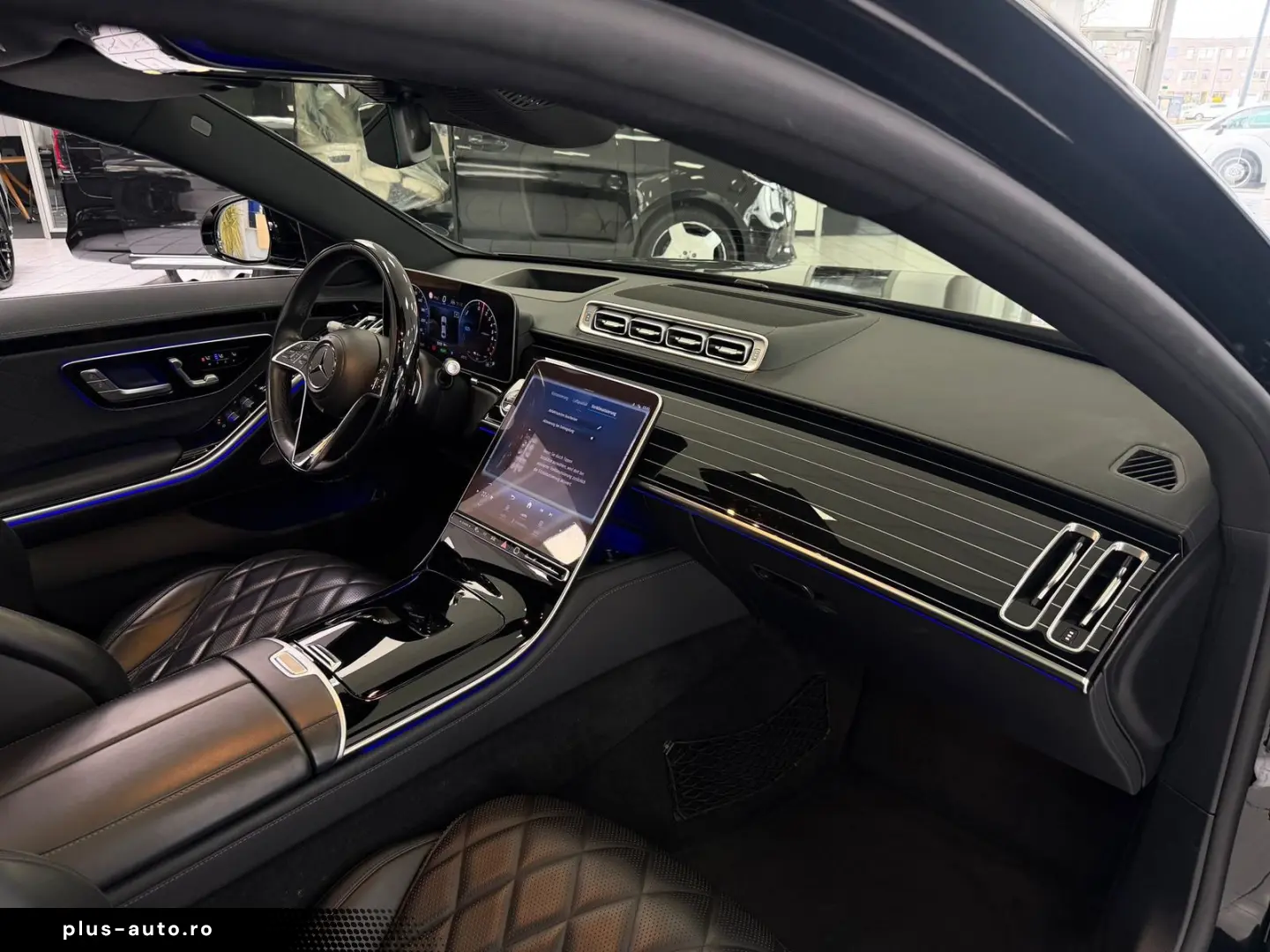 MERCEDES-BENZ S 580 e AMG AIRM PANO BURM HUD DISTR SOFT 360