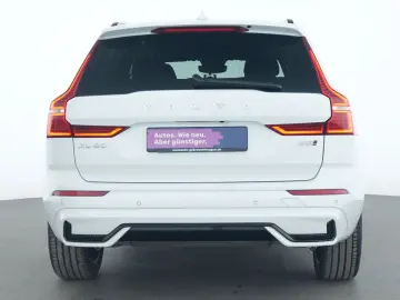 VOLVO XC60 Plus Dark 360  AHK ACC LED Kessy SHZ PDC