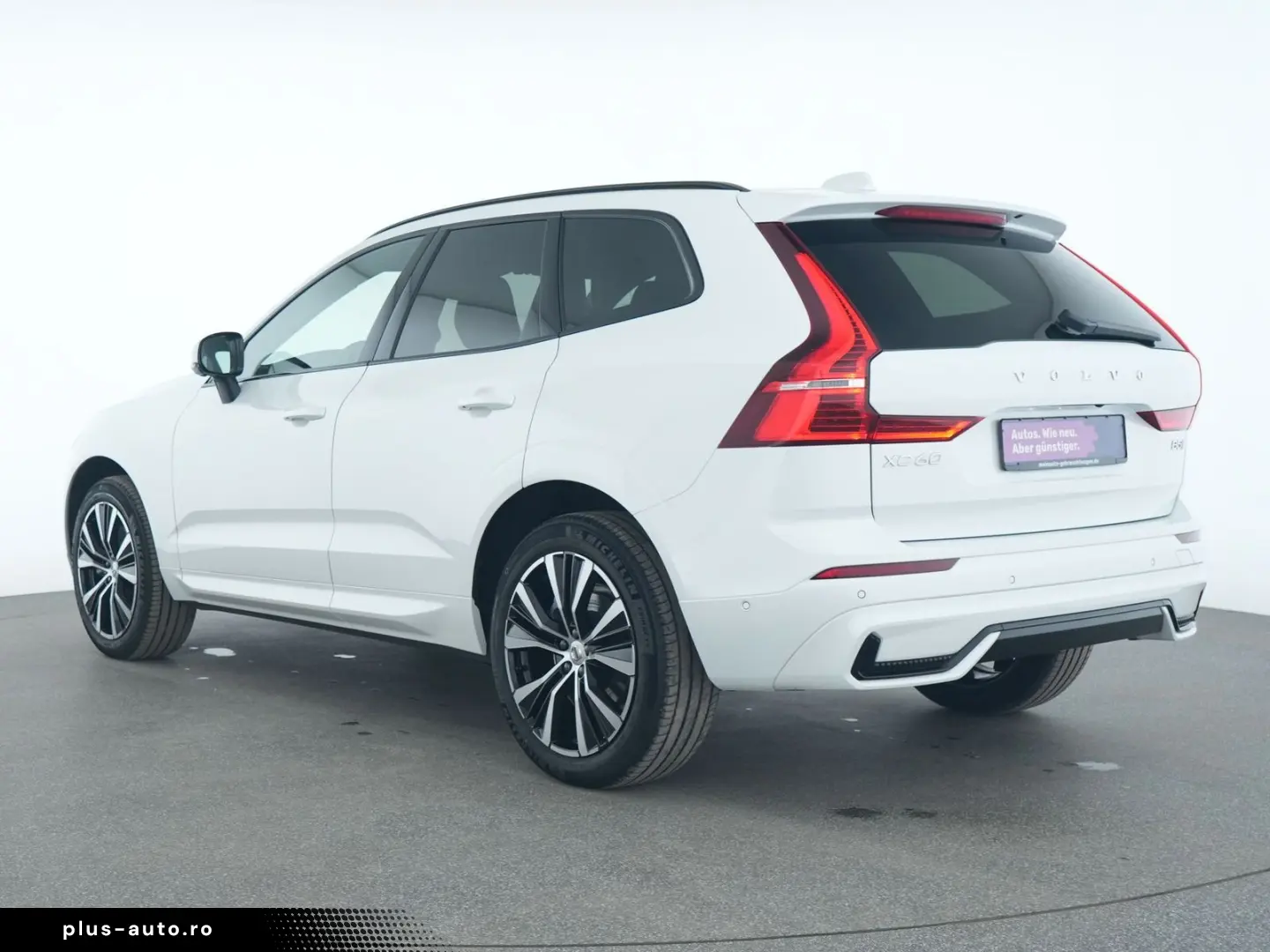 VOLVO XC60 Plus Dark 360  AHK ACC LED Kessy SHZ PDC