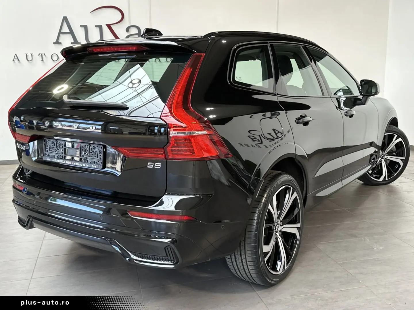 VOLVO XC60 B5 AWD Ultimate Dark NAV LED ACC 360  PANO
