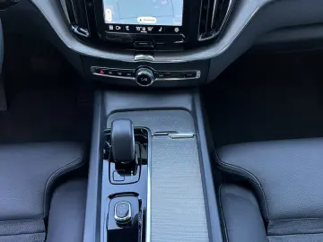 VOLVO XC60 B5 AWD Ultimate Dark NAV LED ACC 360  PANO