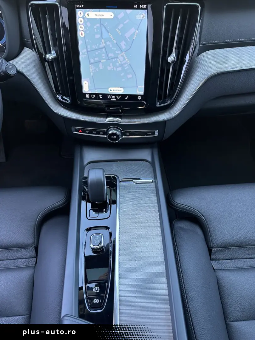 VOLVO XC60 B5 AWD Ultimate Dark NAV LED ACC 360  PANO