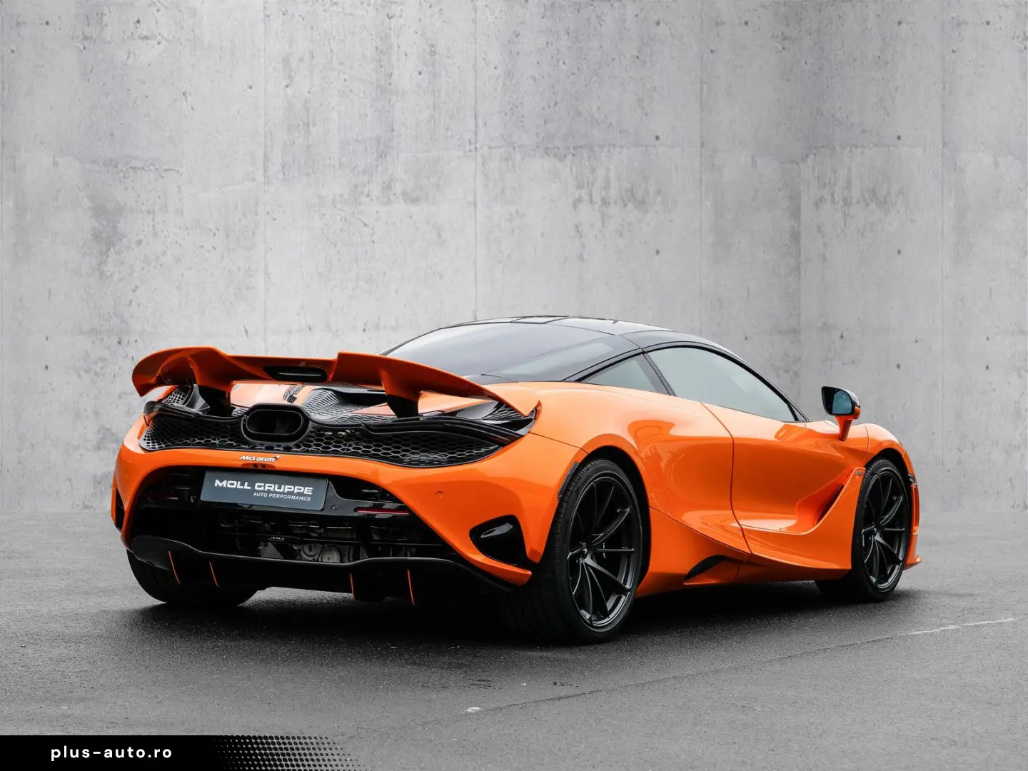 MCLAREN 750S Coupé Ventura Orange  Interior Carbon