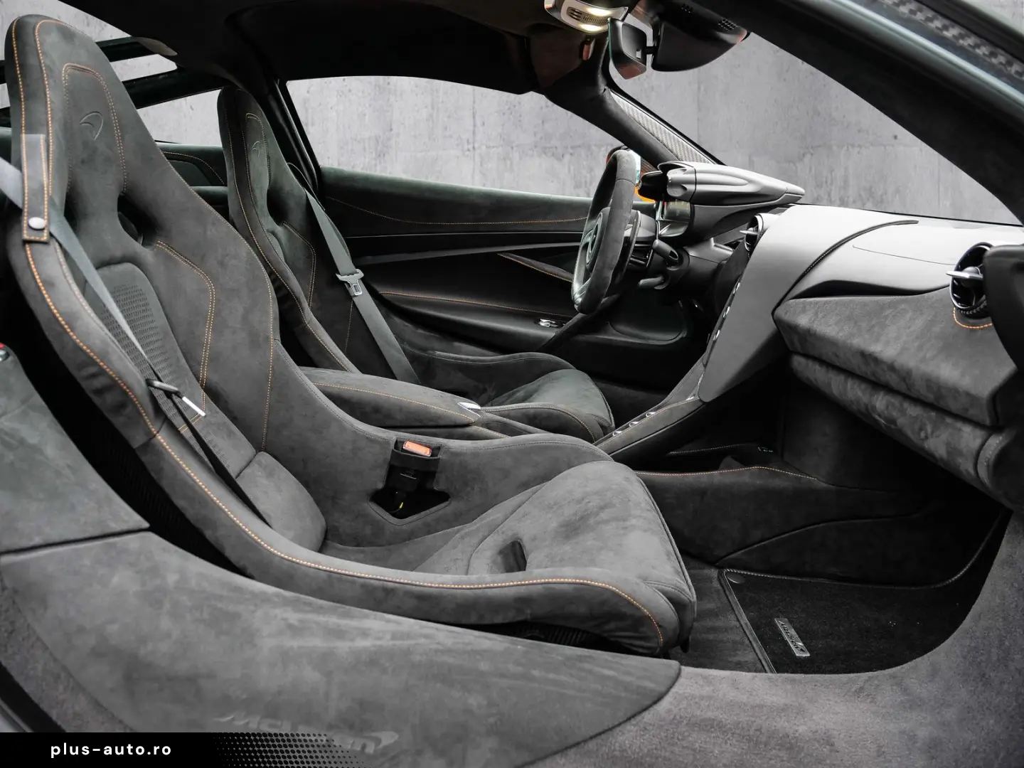 MCLAREN 750S Coupé Ventura Orange  Interior Carbon