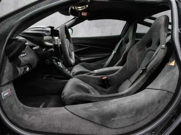 MCLAREN 750S Coupé Ventura Orange  Interior Carbon