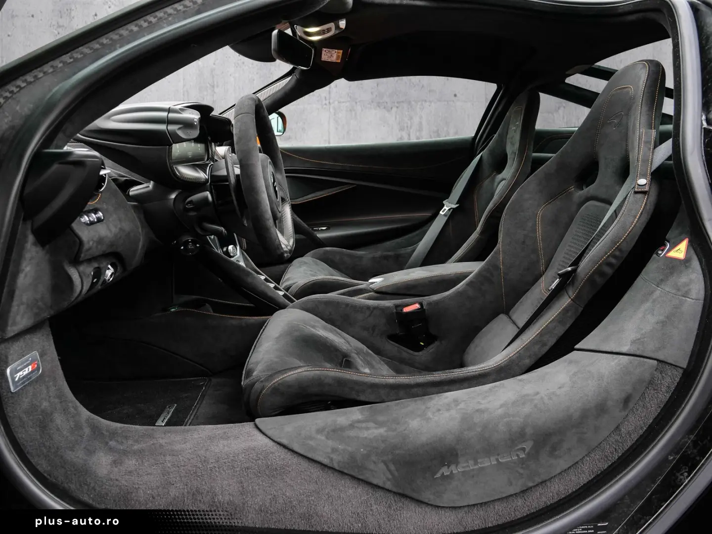 MCLAREN 750S Coupé Ventura Orange  Interior Carbon