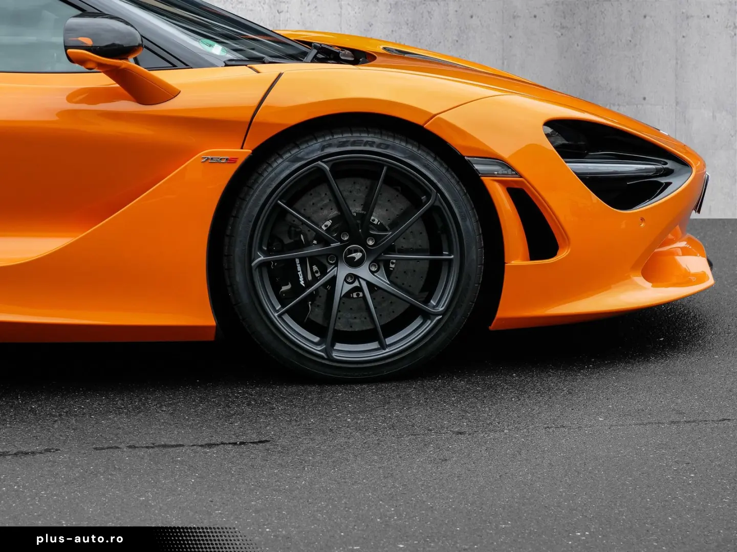 MCLAREN 750S Coupé Ventura Orange  Interior Carbon