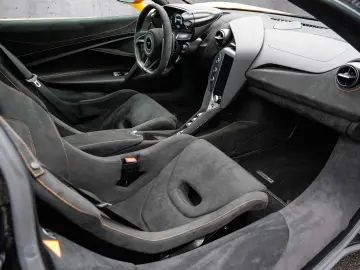 MCLAREN 750S Coupé Ventura Orange  Interior Carbon