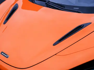 MCLAREN 750S Coupé Ventura Orange  Interior Carbon