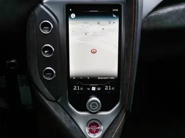 MCLAREN 750S Coupé Ventura Orange  Interior Carbon