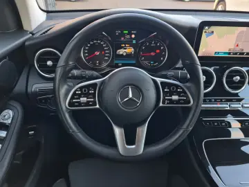 MERCEDES-BENZ GLC 200 4Matic 9G - ASSISTS - CAM - 8 x ALU