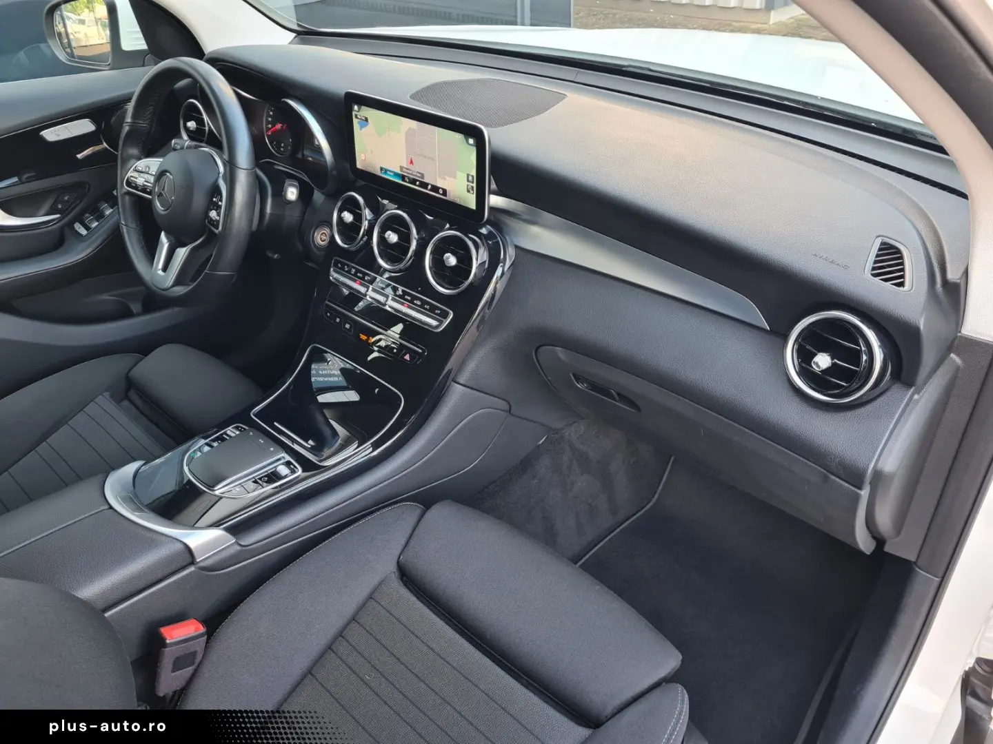 MERCEDES-BENZ GLC 200 4Matic 9G - ASSISTS - CAM - 8 x ALU