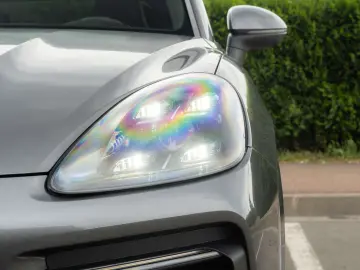Porsche Cayenne S Coupe_ChronoPack_Bose