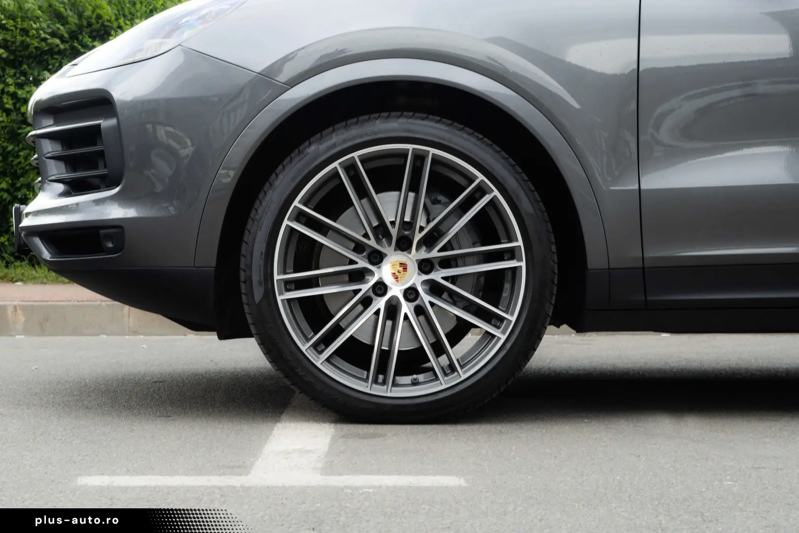 Porsche Cayenne S Coupe_ChronoPack_Bose