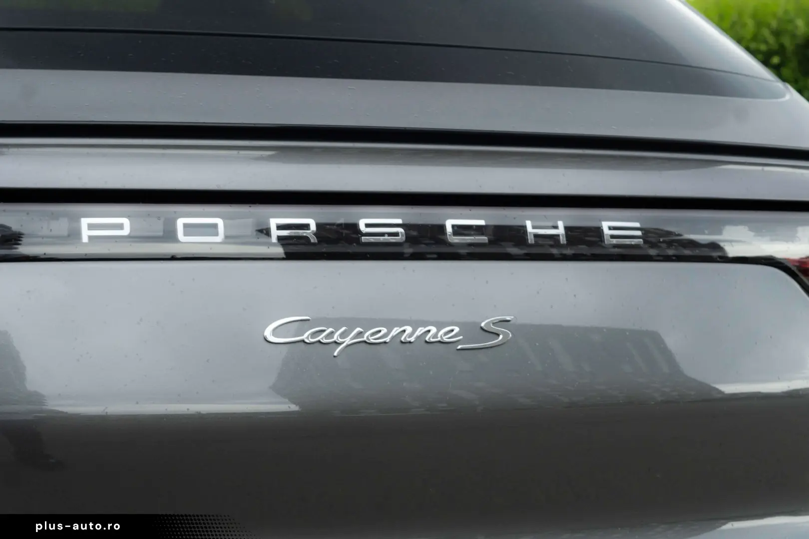 Porsche Cayenne S Coupe_ChronoPack_Bose