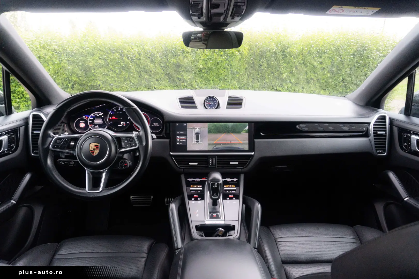 Porsche Cayenne S Coupe_ChronoPack_Bose