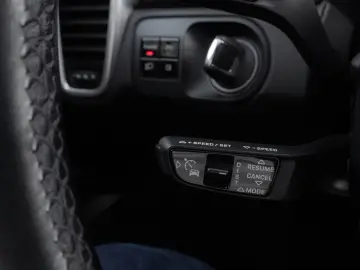 Porsche Cayenne S Coupe_ChronoPack_Bose