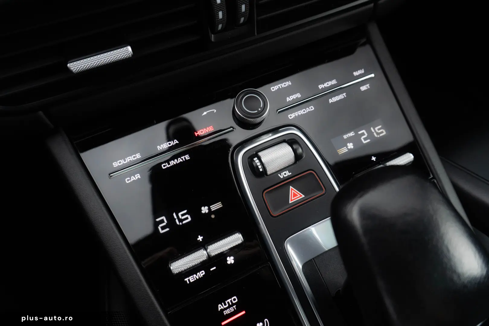 Porsche Cayenne S Coupe_ChronoPack_Bose