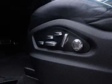 Porsche Cayenne S Coupe_ChronoPack_Bose
