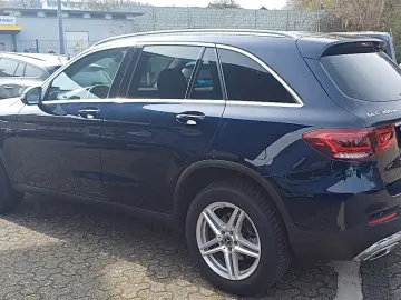 MERCEDES-BENZ GLC 300 de 4Matic-Navi-Leder-Kamera-Pan-18