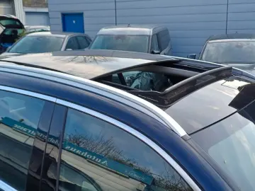 MERCEDES-BENZ GLC 300 de 4Matic-Navi-Leder-Kamera-Pan-18
