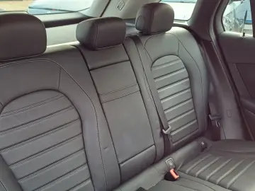 MERCEDES-BENZ GLC 300 de 4Matic-Navi-Leder-Kamera-Pan-18