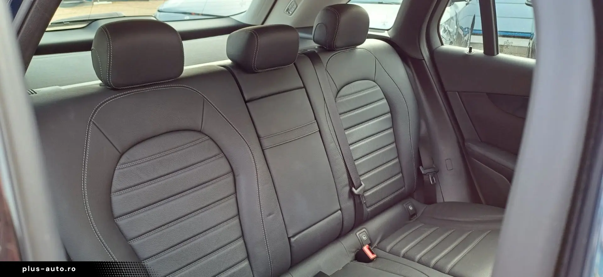 MERCEDES-BENZ GLC 300 de 4Matic-Navi-Leder-Kamera-Pan-18