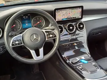 MERCEDES-BENZ GLC 300 de 4Matic-Navi-Leder-Kamera-Pan-18