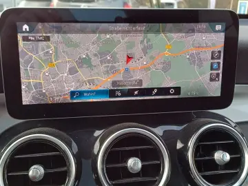 MERCEDES-BENZ GLC 300 de 4Matic-Navi-Leder-Kamera-Pan-18