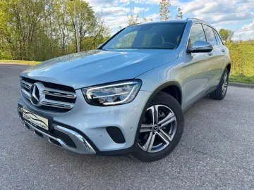 MERCEDES-BENZ GLC 220 d 4Matic LED Distronic Spur Leder