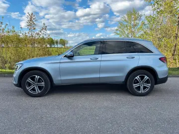 MERCEDES-BENZ GLC 220 d 4Matic LED Distronic Spur Leder