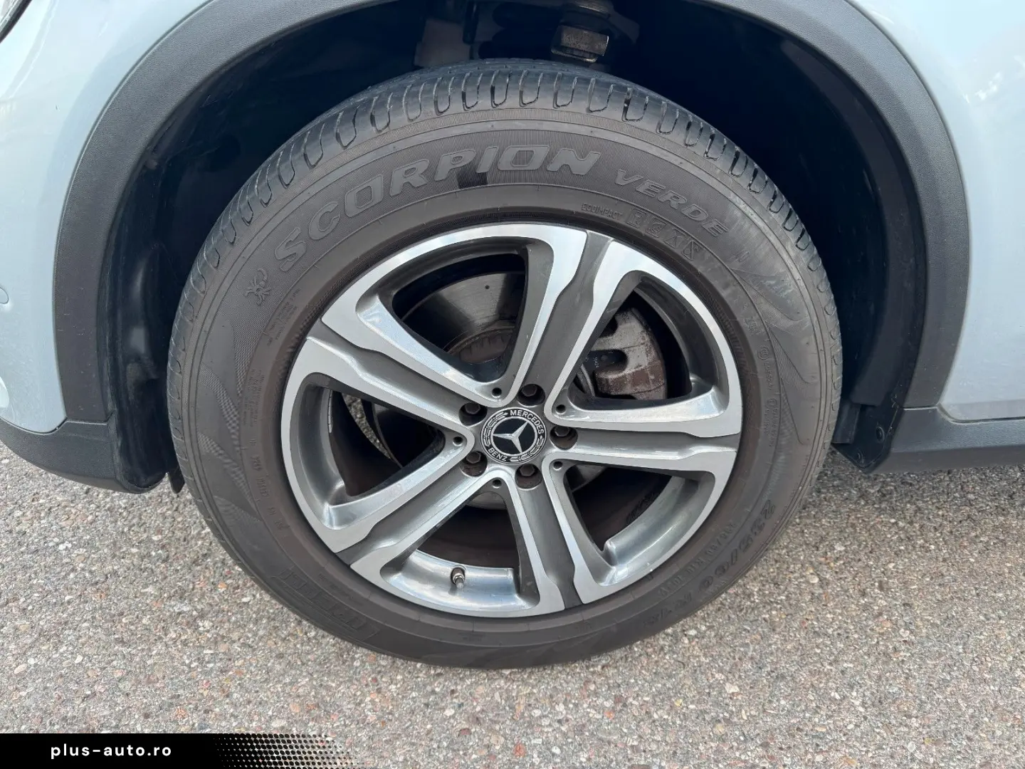 MERCEDES-BENZ GLC 220 d 4Matic LED Distronic Spur Leder