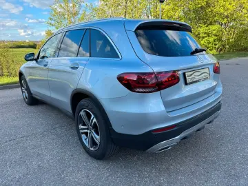 MERCEDES-BENZ GLC 220 d 4Matic LED Distronic Spur Leder