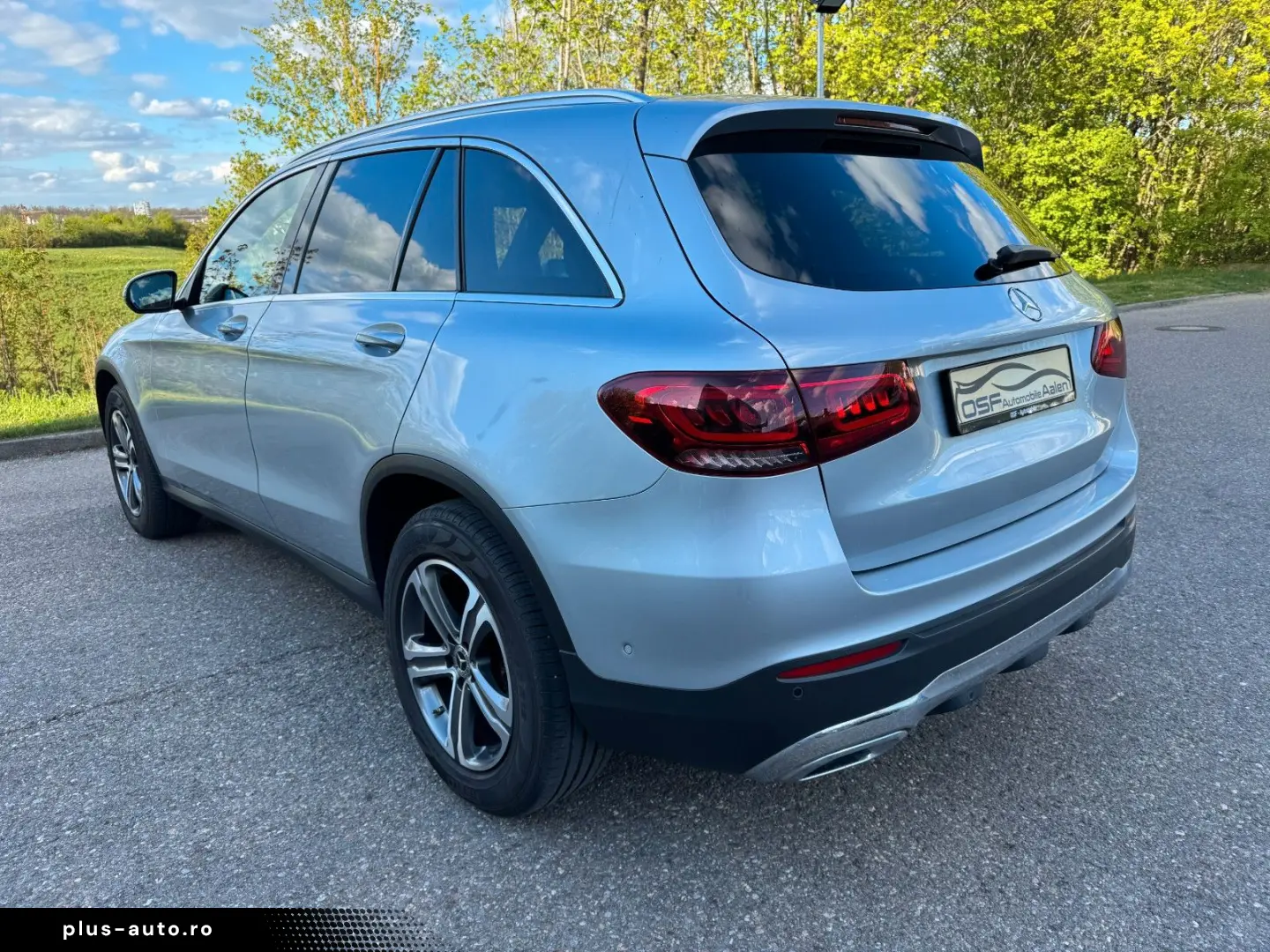 MERCEDES-BENZ GLC 220 d 4Matic LED Distronic Spur Leder