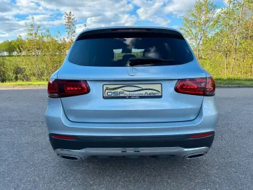 MERCEDES-BENZ GLC 220 d 4Matic LED Distronic Spur Leder