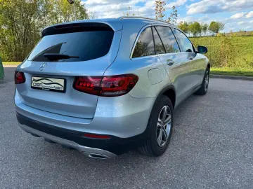 MERCEDES-BENZ GLC 220 d 4Matic LED Distronic Spur Leder