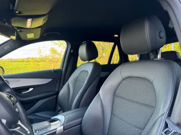 MERCEDES-BENZ GLC 220 d 4Matic LED Distronic Spur Leder
