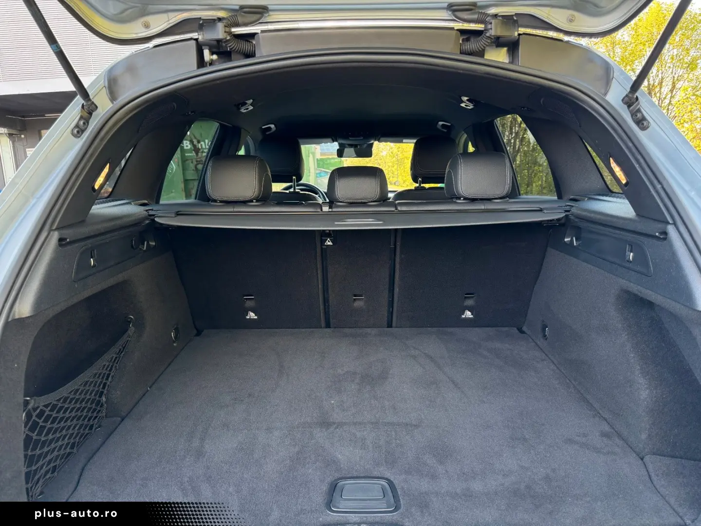 MERCEDES-BENZ GLC 220 d 4Matic LED Distronic Spur Leder
