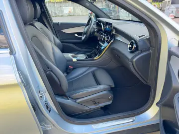 MERCEDES-BENZ GLC 220 d 4Matic LED Distronic Spur Leder